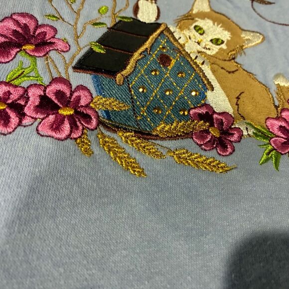 Vintage Cat Embroidered Sweatshirt Blue Floral Pullover Small - Picture 2 of 6